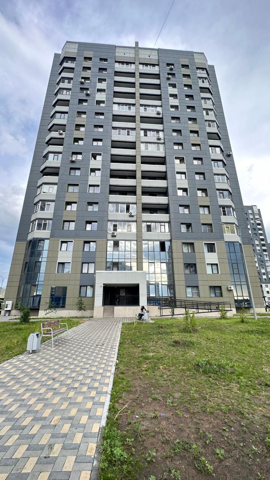 1 Комнатная Драмтеатр 1Bedroom Apartment Ustʼ-Kamenogorsk 外观 照片